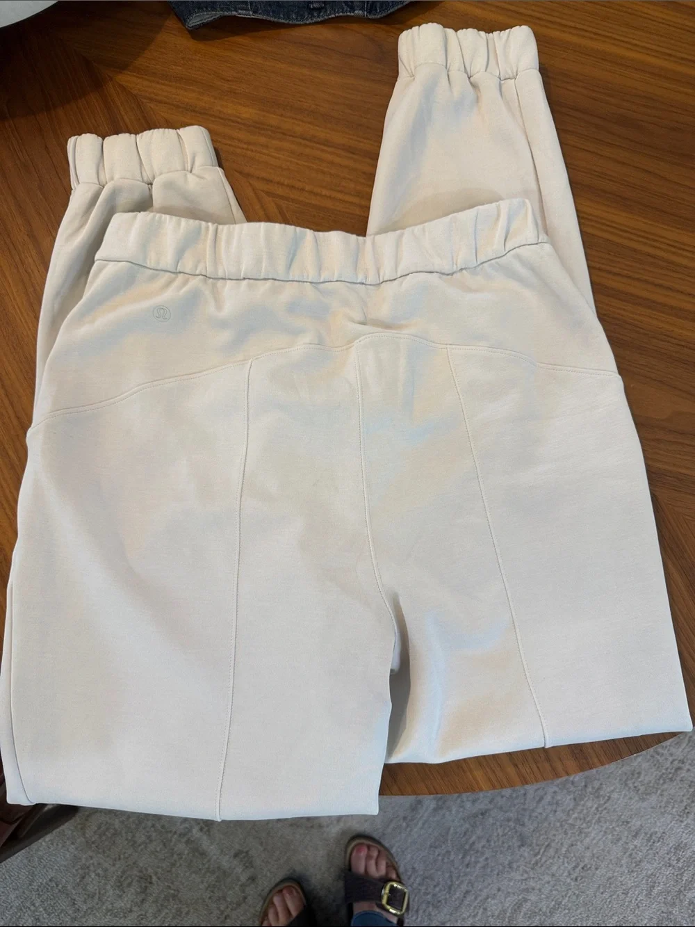 Lululemon Cream Jogger Pants - extreme soft Comfortable Everyday Pull-On